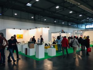 Allo stand Legambiente ad Ecohouse 2019 erano presenti campioni di sughero espanso CORKPAN e di sughero CORKGRAN